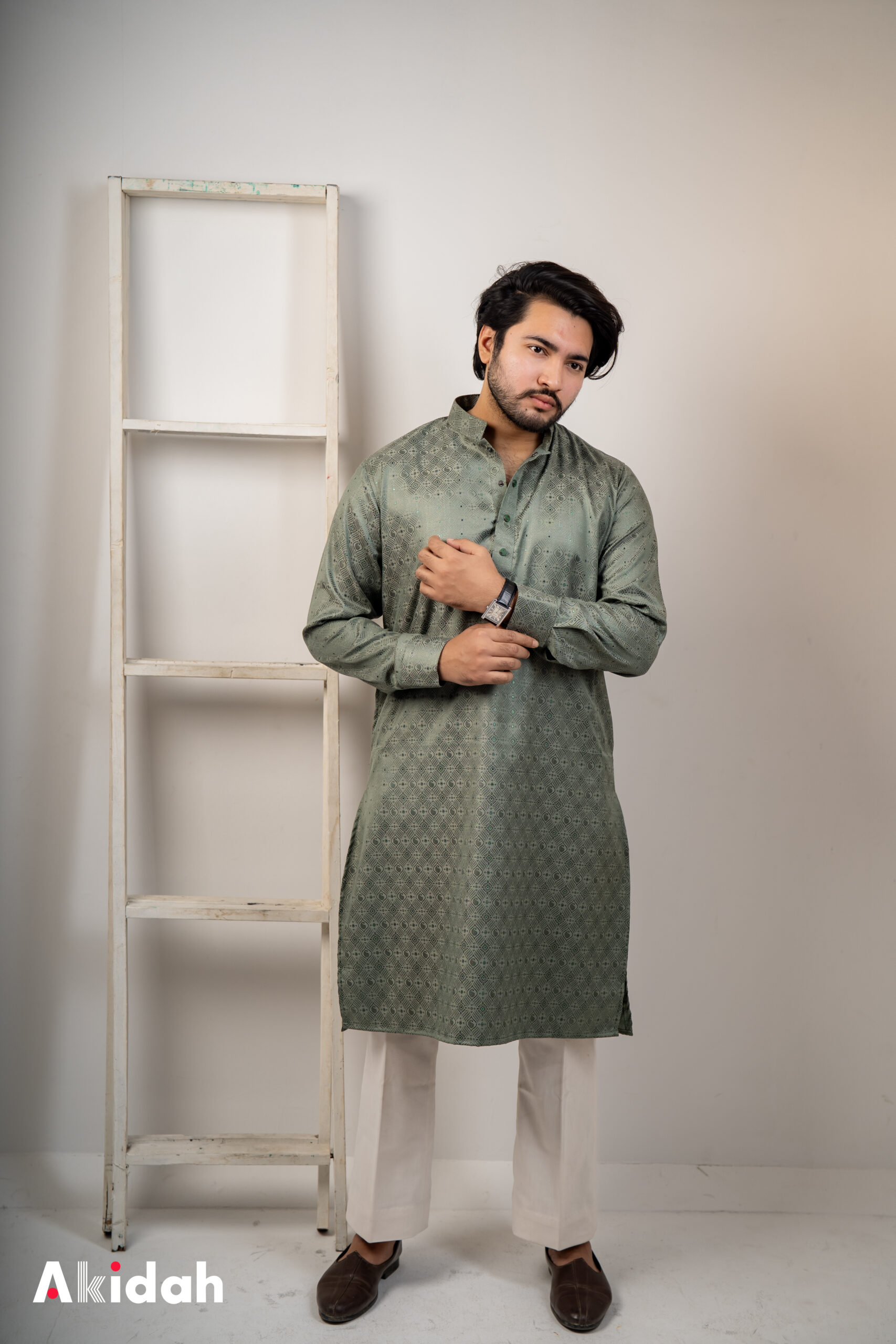 Emerald Grid: Sage Green