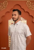 Linear Comfort: Graphite Mist