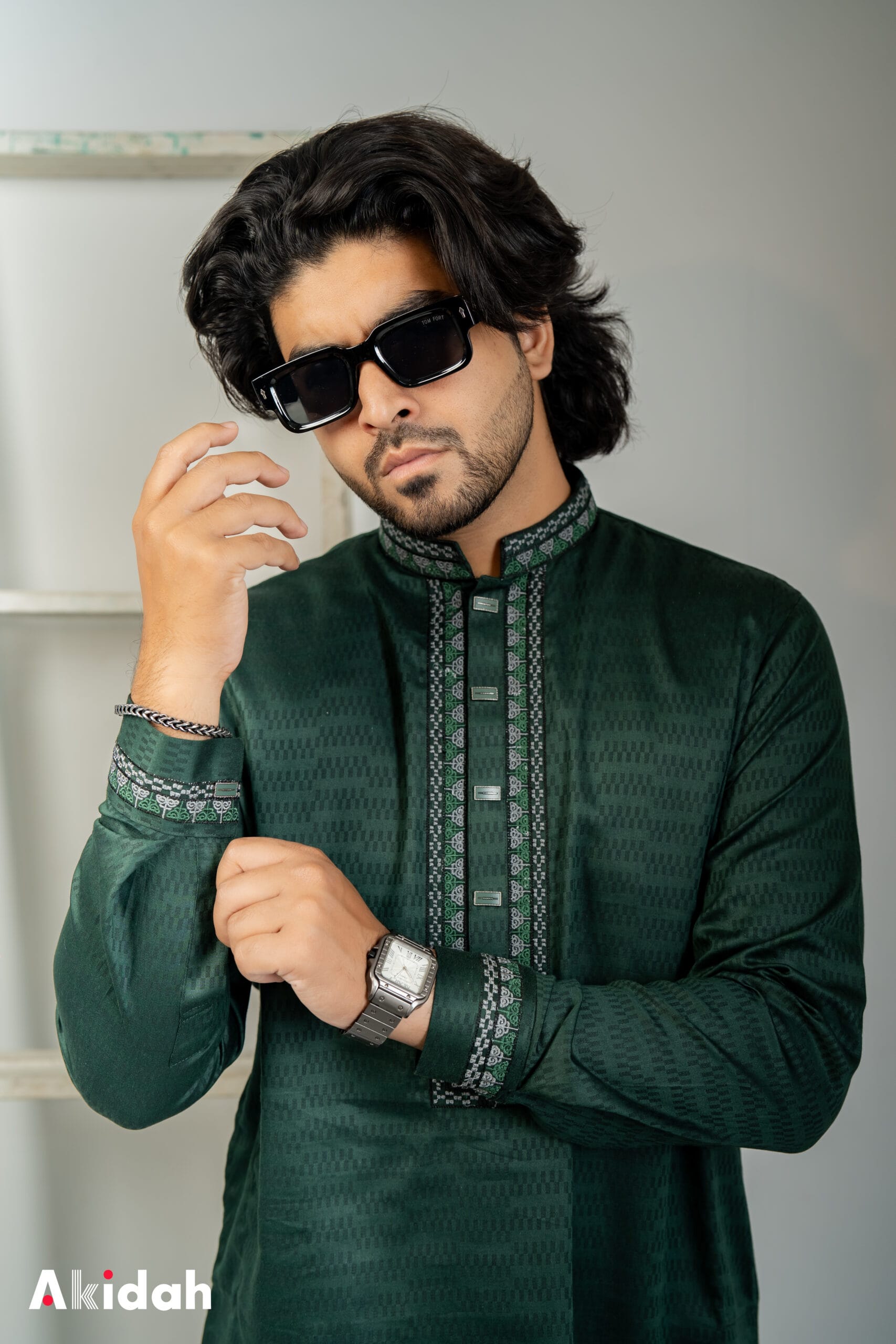 Heritage Fusion: Royal Emerald - Image 2