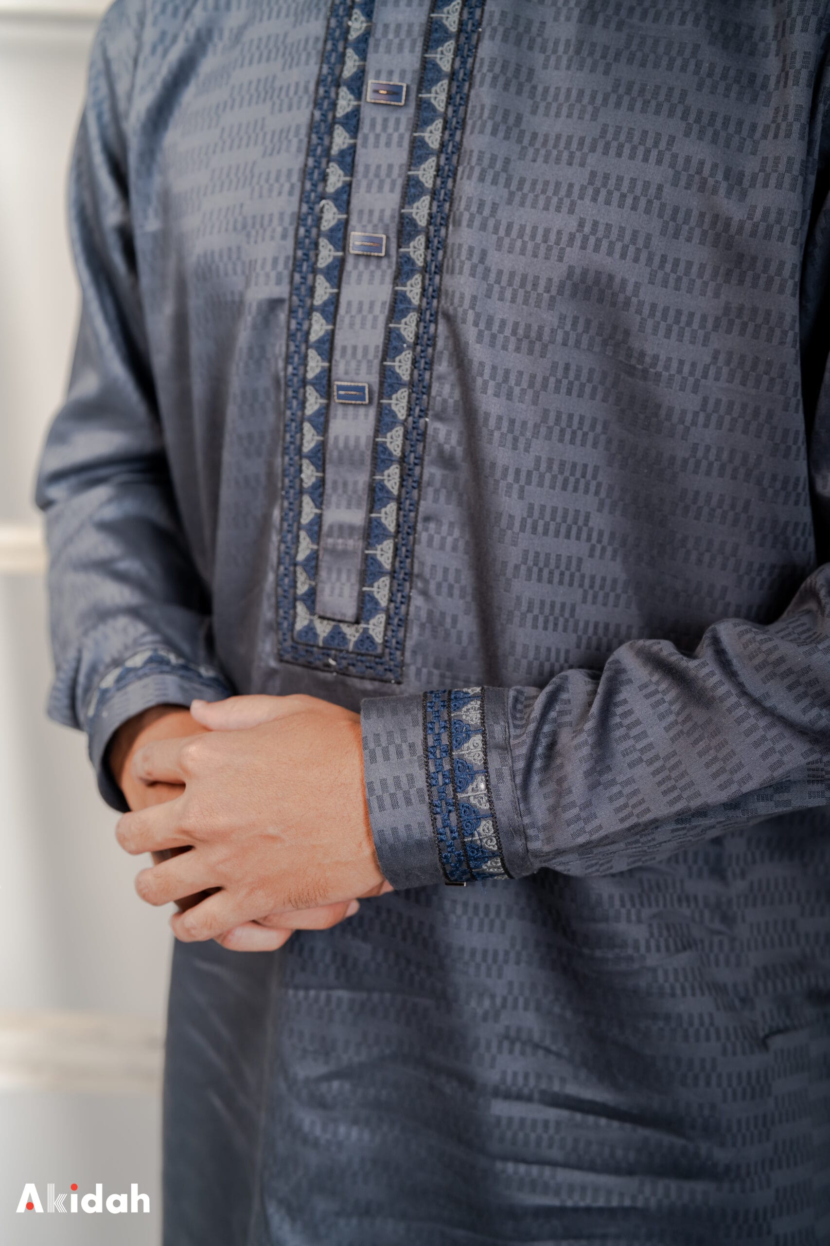 Heritage Fusion: Steel Charcoal - Image 4